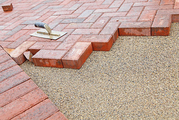 Best Driveway Paving Contractor  in Tokeneke, CT